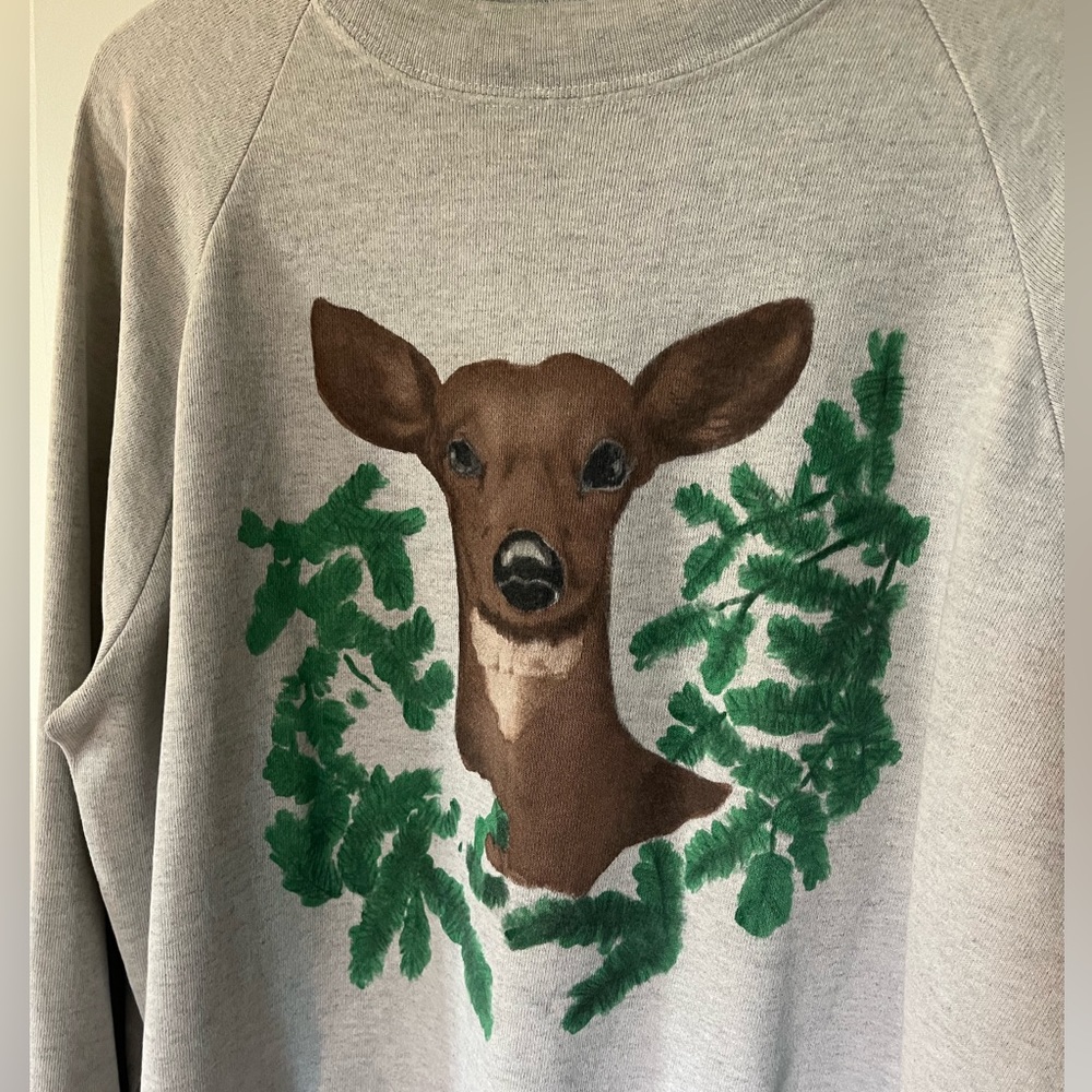 Vintage 90s Grey Raglan Crewneck Sweatshirt with Handpainted Deer